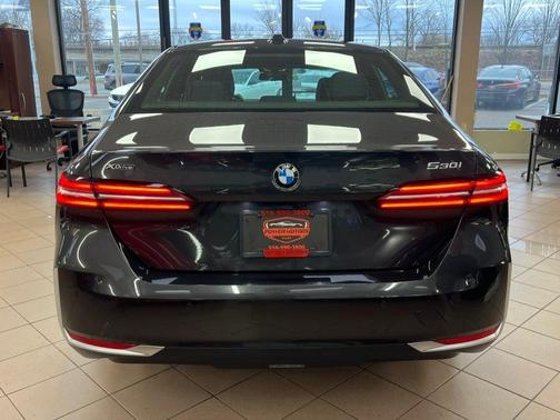 Gray 2025 BMW 530 530i xDrive Sedan