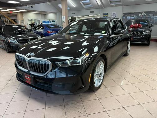 Black Sapphire Metallic 2024 BMW 530 530i xDrive Sedan