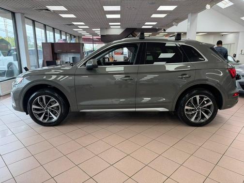 Gray 2024 Audi Q5 45 S line Premium Plus