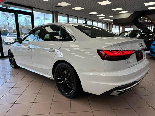 2022 Audi A4 45 S line Premium Plus