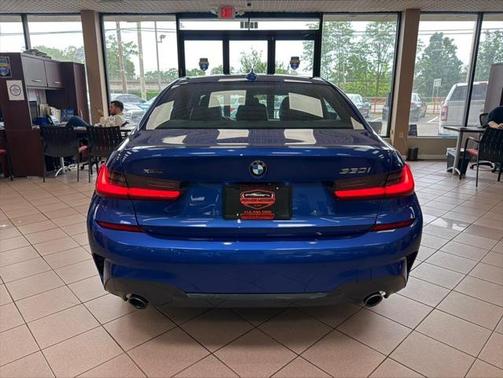 2021 BMW 330 i xDrive