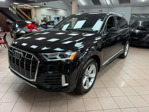 2021 Audi Q7 45 Premium