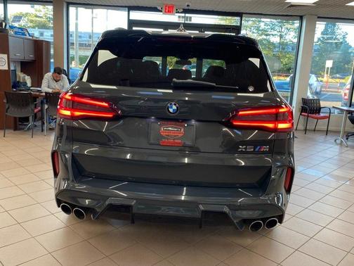 Dravit Grey Metallic 2022 BMW X5 M Base
