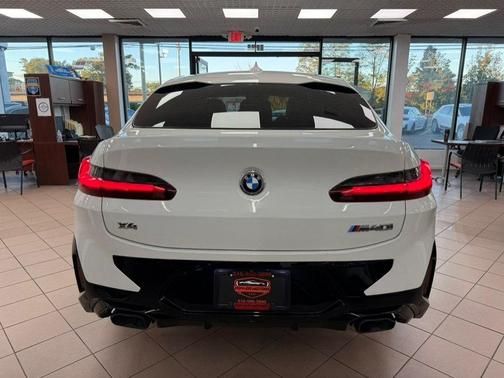 Alpine White 2023 BMW X4 M40i Sports Activity Coupe