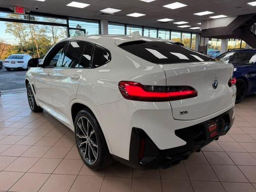 Alpine White 2023 BMW X4 M40i Sports Activity Coupe