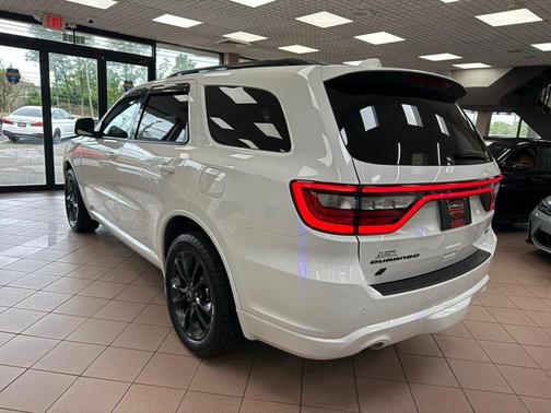 White Knuckle Clearcoat 2023 Dodge Durango GT Plus
