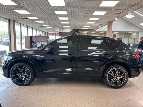2021 Audi Q8 55 Premium Plus