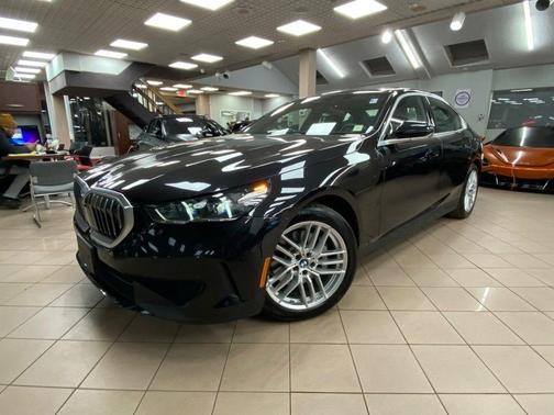 2025 BMW 530 530i xDrive Sedan