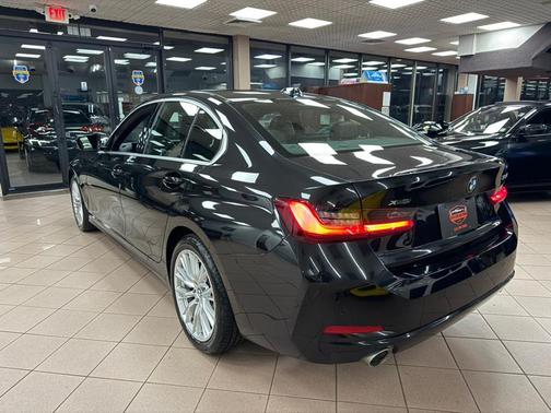 2024 BMW 330 330i xDrive Sedan