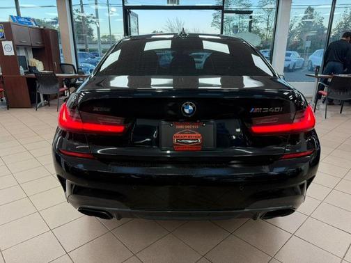 Black Sapphire Metallic 2020 BMW M340 i xDrive