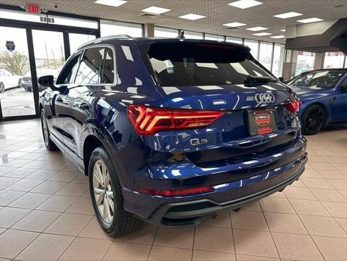 2023 Audi Q3 S line Premium 45 TFSI quattro