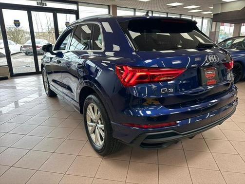 2023 Audi Q3 S line Premium 45 TFSI quattro