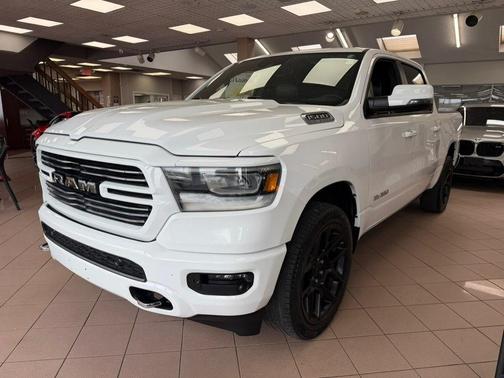 Bright White Clearcoat 2024 RAM 1500 Laramie