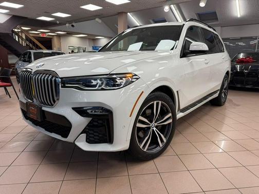 Alpine White 2021 BMW X7 xDrive40i