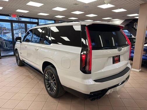 2023 Cadillac Escalade ESV V-Series