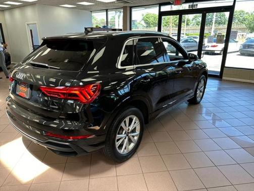 2023 Audi Q3 S line Premium 45 TFSI quattro