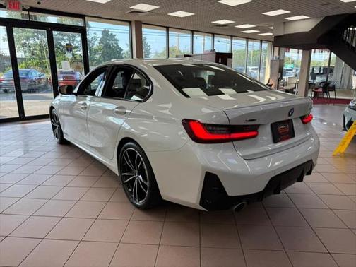 2024 BMW 330 i xDrive