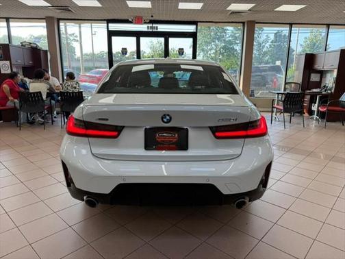 2024 BMW 330 i xDrive
