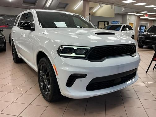 White Knuckle Clearcoat 2023 Dodge Durango GT Plus