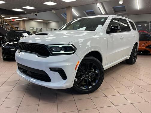 White Knuckle Clearcoat 2023 Dodge Durango GT Plus