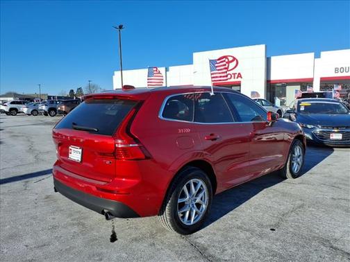 2018 Volvo XC60 T5 Momentum