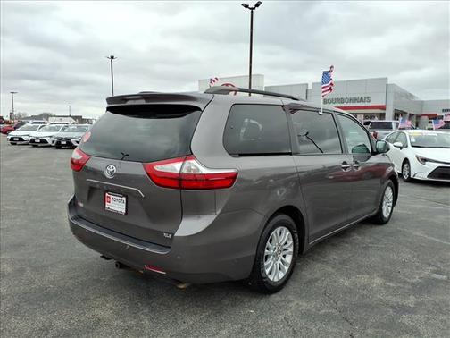 2016 Toyota Sienna SE