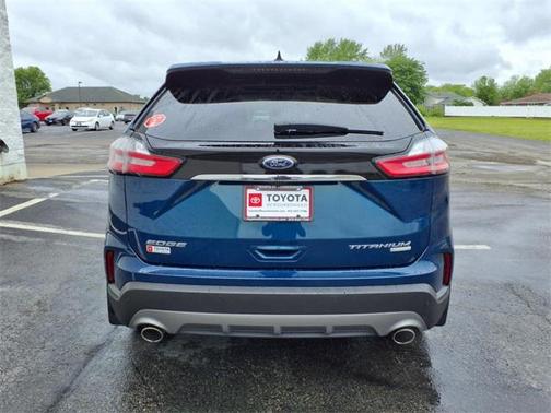2020 Ford Edge Titanium