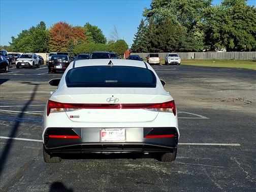 2025 Hyundai ELANTRA SEL