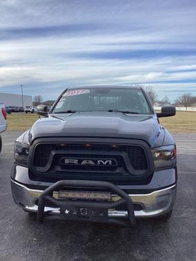 2017 RAM 1500 SLT