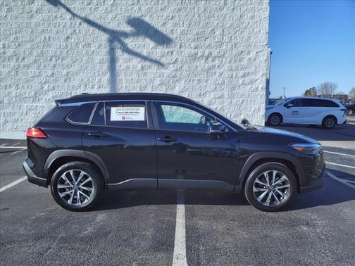 2022 Toyota Corolla Cross XLE