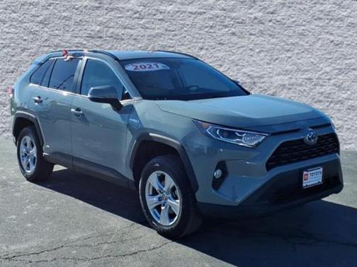 2021 Toyota RAV4 Hybrid XLE