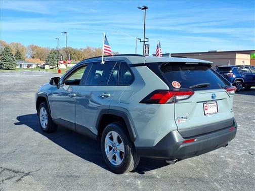 2021 Toyota RAV4 Hybrid XLE