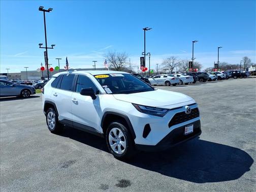 2025 Toyota RAV4 LE