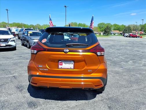 Monarch Orange Metallic/Super Black 2023 Nissan Kicks SR