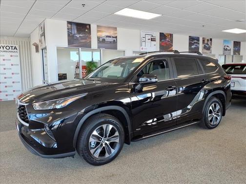 2026 Toyota Highlander Hybrid XLE