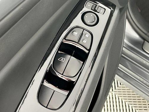 2024 Nissan Altima SR VC-Turbo FWD