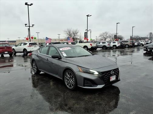 2024 Nissan Altima SR VC-Turbo FWD