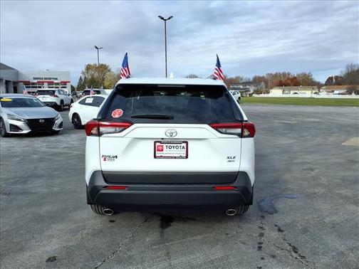 2025 Toyota RAV4 XLE