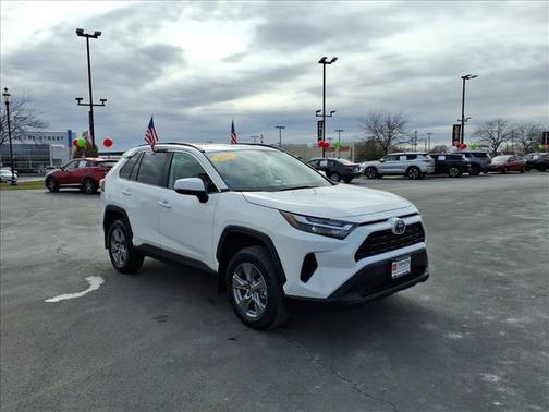 2025 Toyota RAV4 XLE