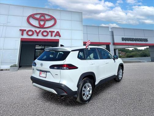 Wind Chill Pearl 2026 Toyota Corolla Cross L