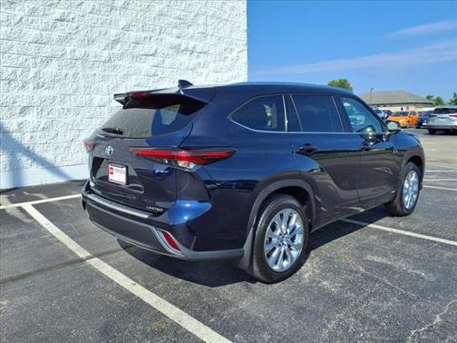 2025 Toyota Highlander Hybrid Limited