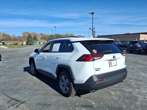 2023 Toyota RAV4 Hybrid XLE