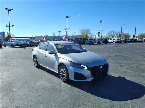 2023 Nissan Altima 2.5 SV