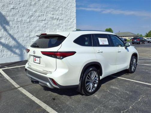 2021 Toyota Highlander Platinum