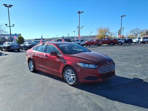 2016 Ford Fusion SE