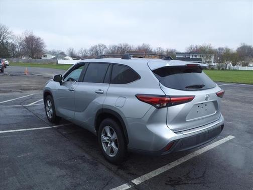 2023 Toyota Highlander L
