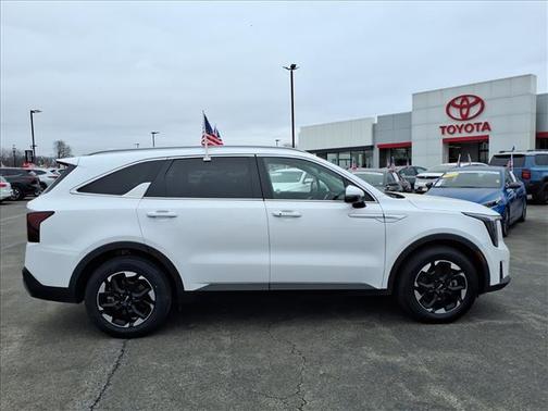 2024 Kia Sorento S