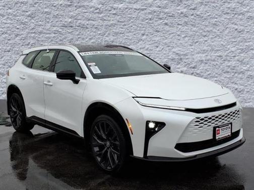 2025 Toyota Crown Signia Limited