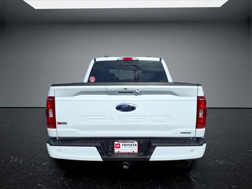 Oxford White 2021 Ford F-150 XLT