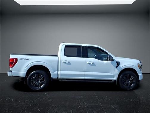 Oxford White 2021 Ford F-150 XLT